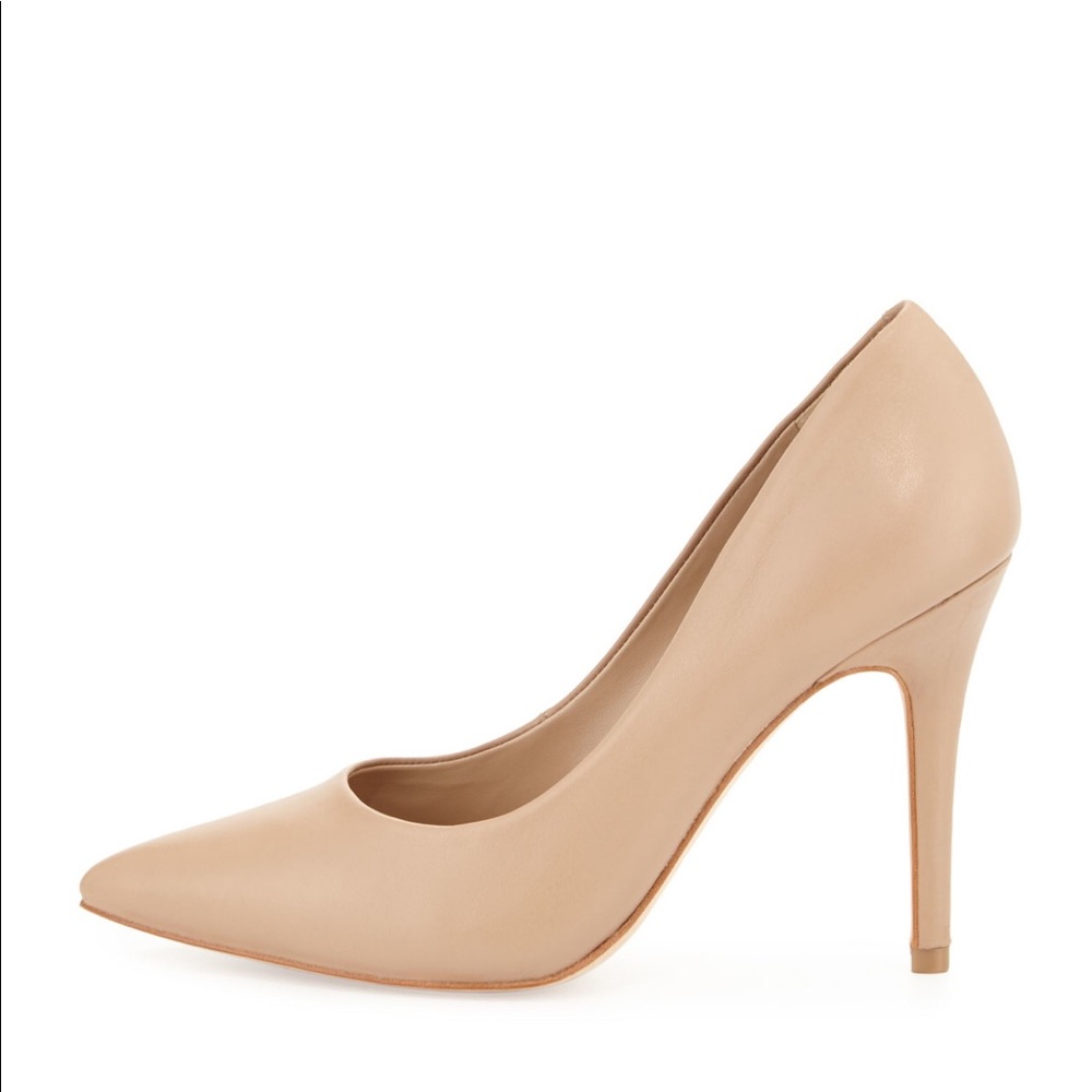 BCBGMAXAZRIA ‘Opia’ Nude Leather Pumps